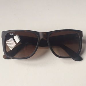 Ray-Ban Justin Classic Sunglasses